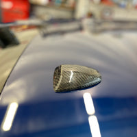 NISSAN GTR R35 CARBON FIBER ROOF ANTENNA REPLACEMENT